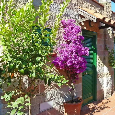 St Anna Rio Nell Elba アパート
